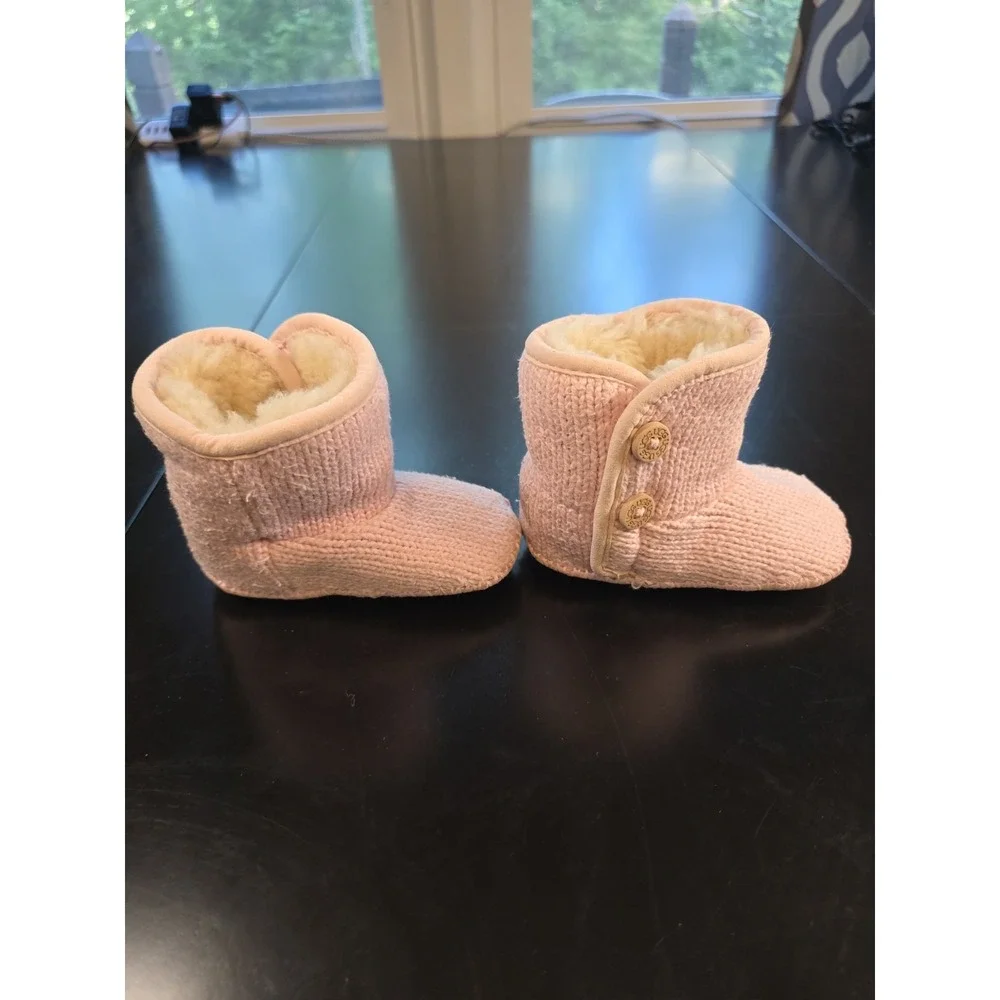 UGG Jesse Purl Knit Infant Baby Boots Pink Sheepskin‎ Lined Size 2/3 (6-12M)